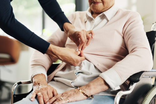 Helping Hands At Nursing Homes 600X400